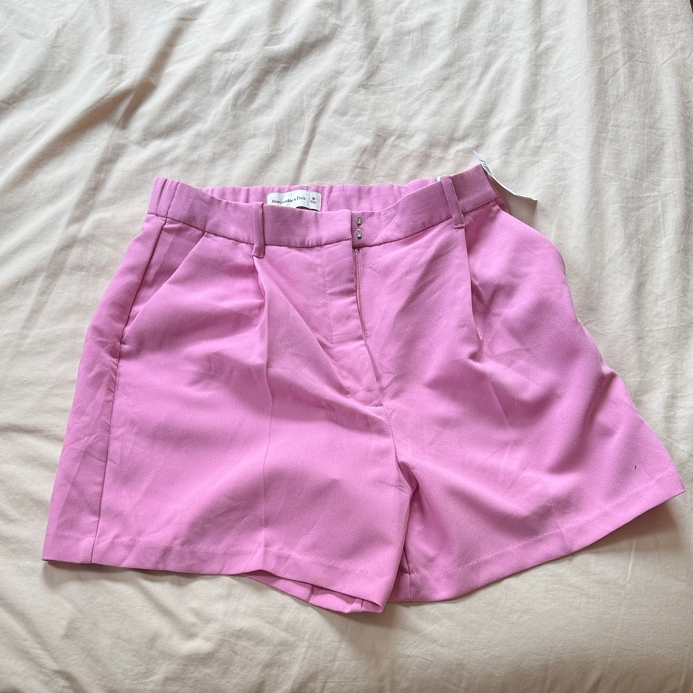 Abercrombie & Fitch Pink Women's Bermudas